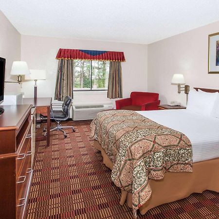 Baymont By Wyndham Smyrna Hotel Kültér fotó